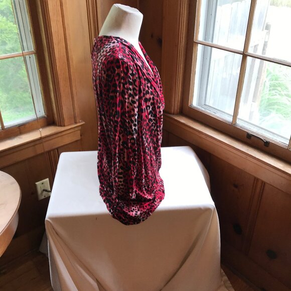DANA BUCHMAN red leopard print top, size 1X. - Picture 4 of 6